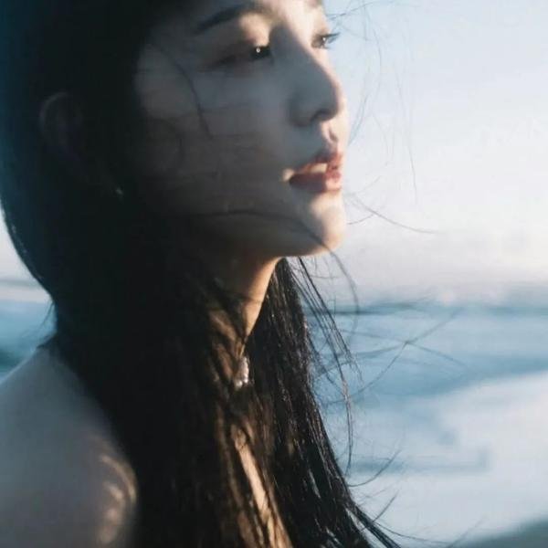 向医院前行 海报